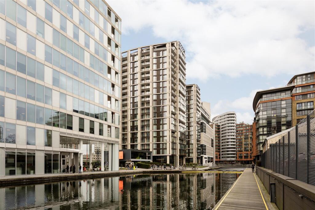 Grange-Apartment 1501, 3 Merchant Square-8_Hi.jpg