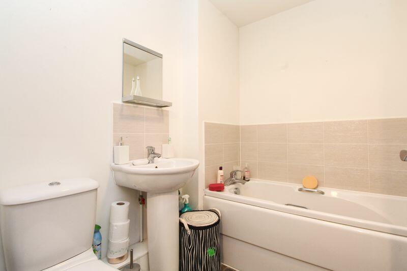 Family Bathroom 2 