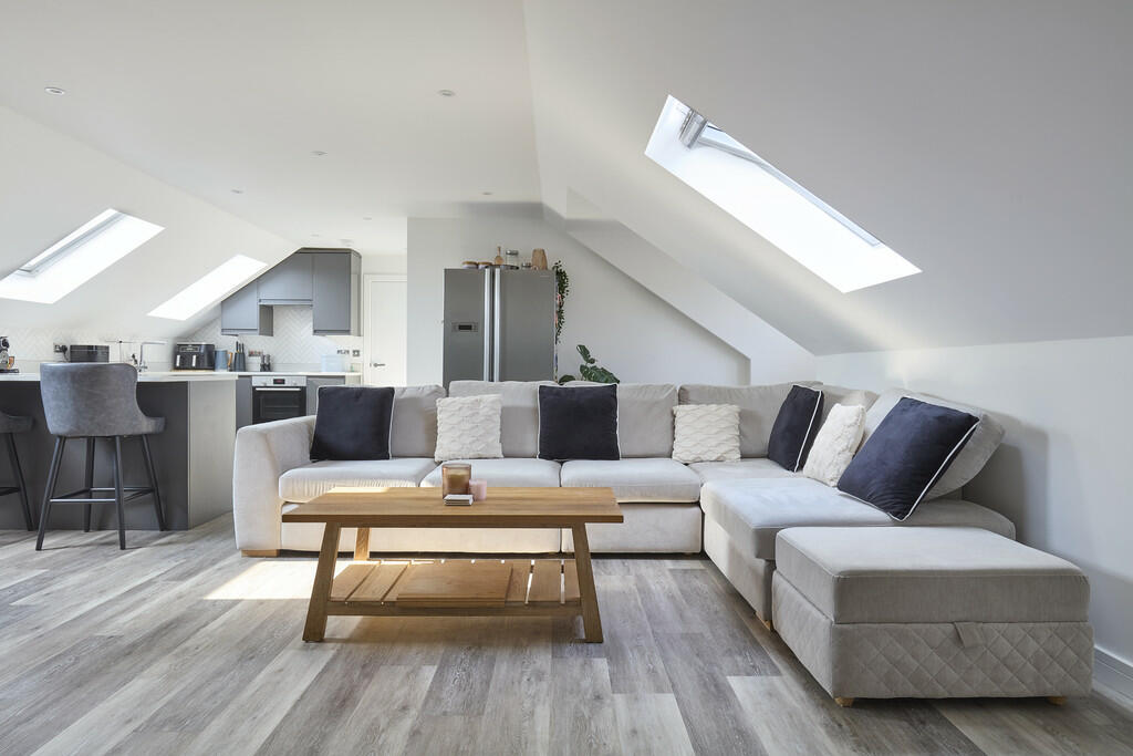 Flat_9_The_Old_Po...