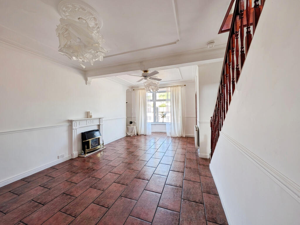 b4cd0abc-PXL_20250630_144452432.NIGHT