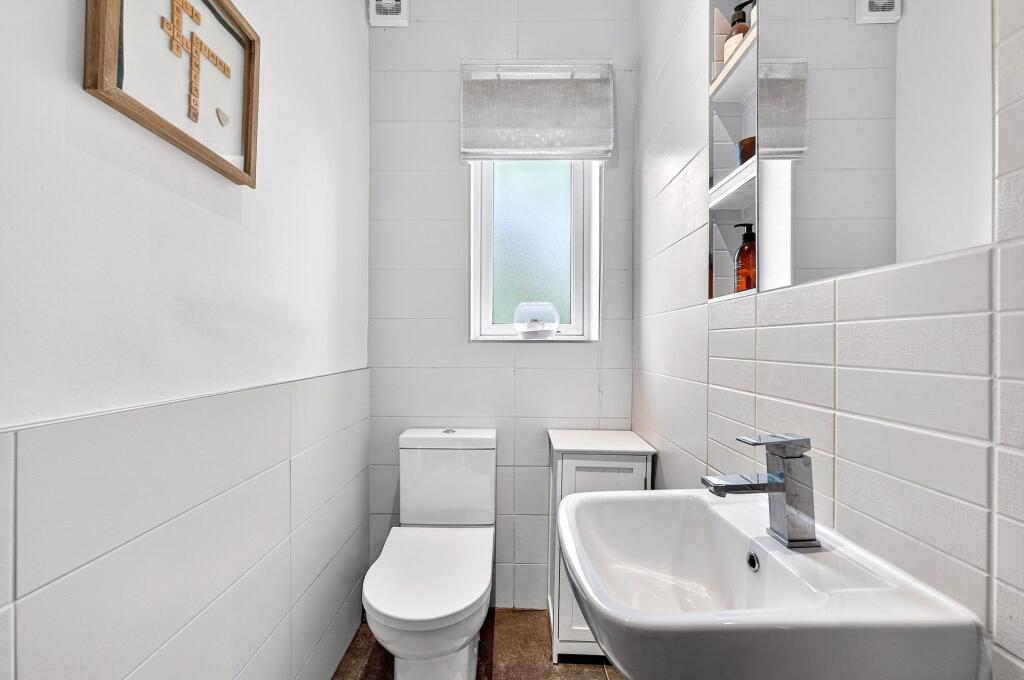 Cloakroom Wc