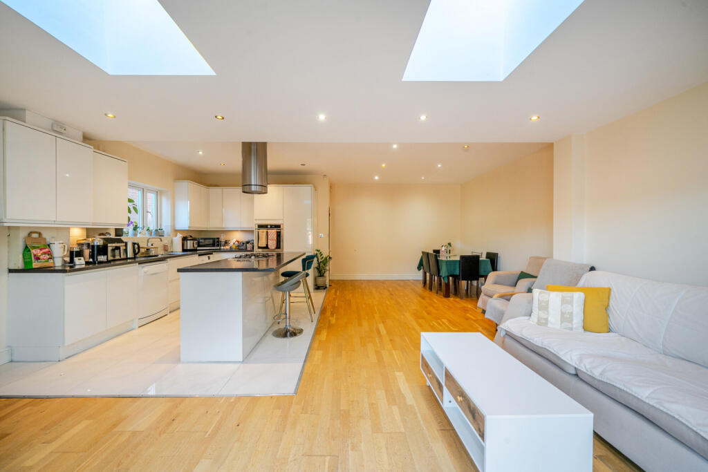 1364197-10-68e785...