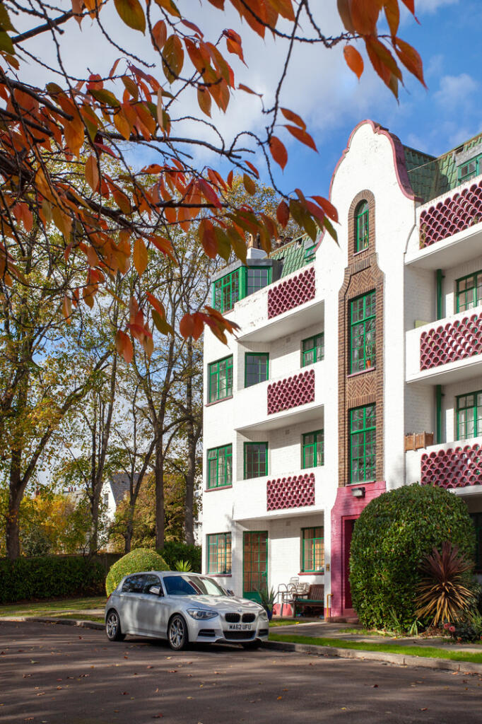 317992 - EalingVillage_KElliott_045.jpg