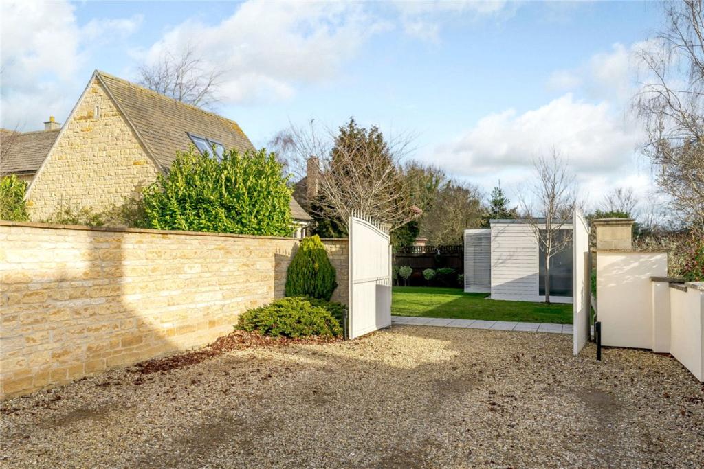 Private Driveway