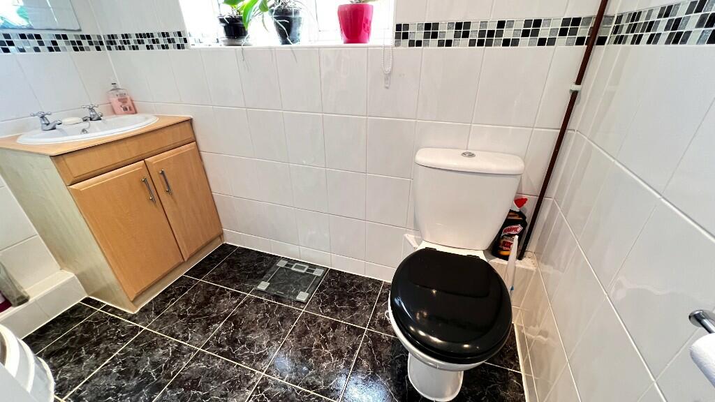 Shower Room/w.c.
