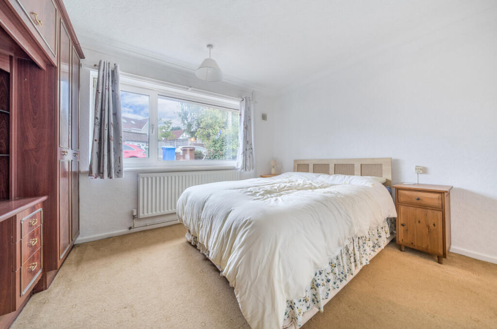 1346099-18-68b9ca...