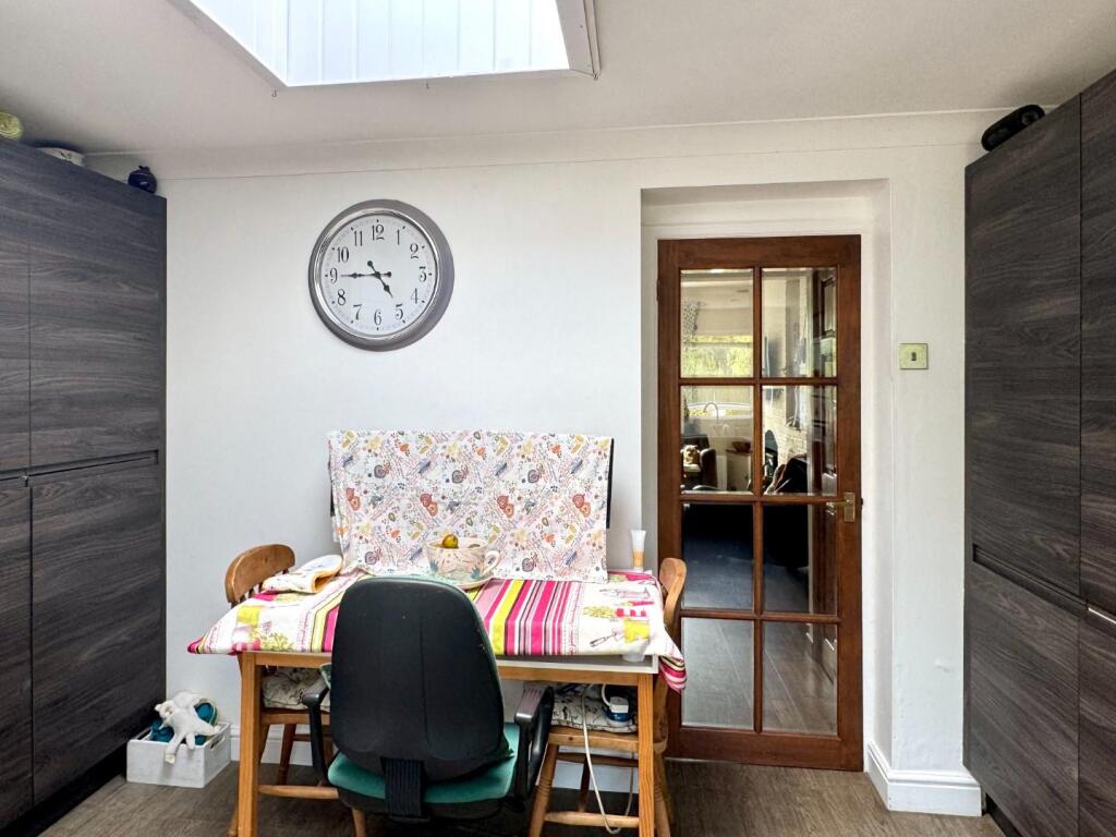 Kitchen/Breakfast Room