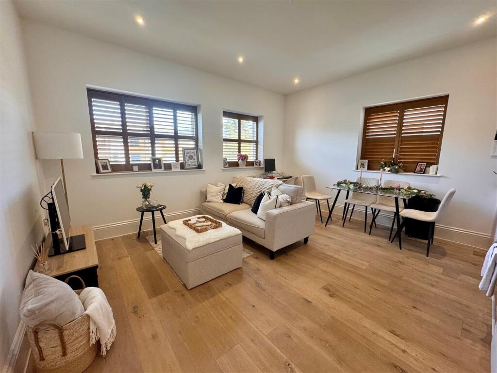 Living Area.jpg