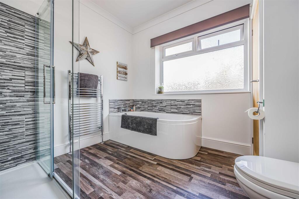 14 Salterns Lane, Hayling Island-Small-PorticoMark