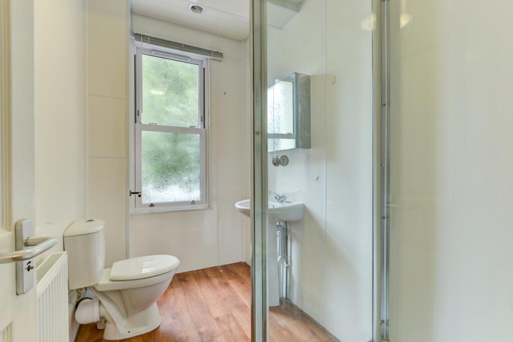 14  Bernard Road Bathroom 1