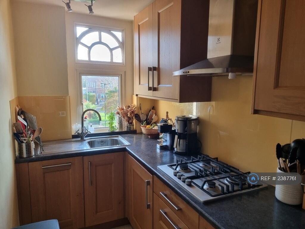 Kitchen 1