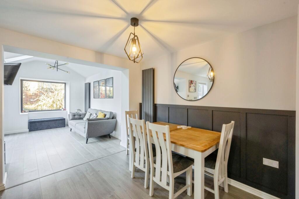 Dining/Family Room