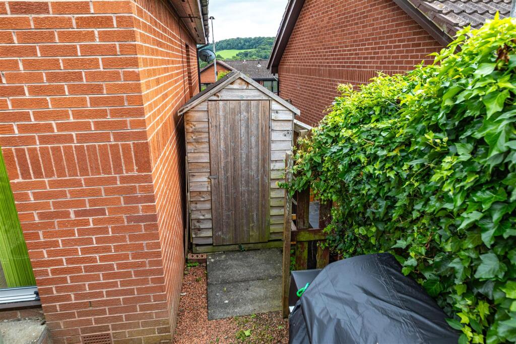 3 Abbotsview Gardens Galashiels 52.jpg