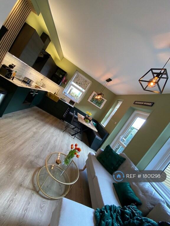 Open Plan Kitchen/Dining/Lounge