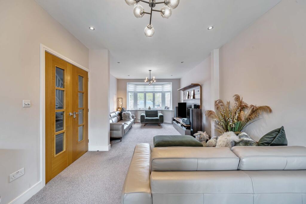 1357859-4-68d3ea5...