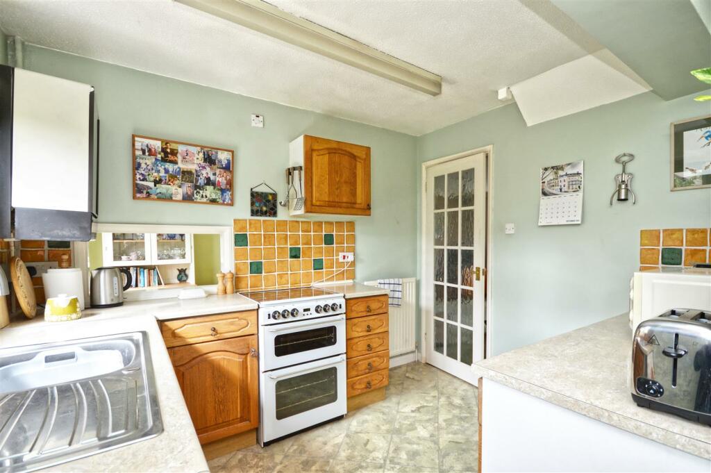 Kitchen / Breakfast / Utility