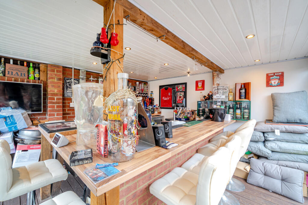 1334952-3-6890be9...