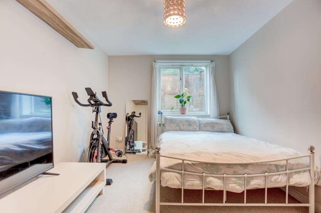 bedroom3