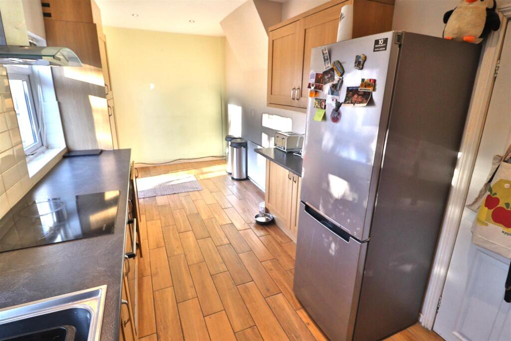 OPEN PLAN DINING KITCHEN