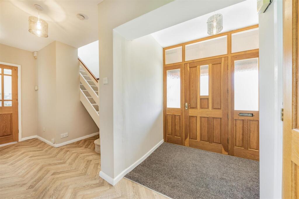 8548986-interior18.j