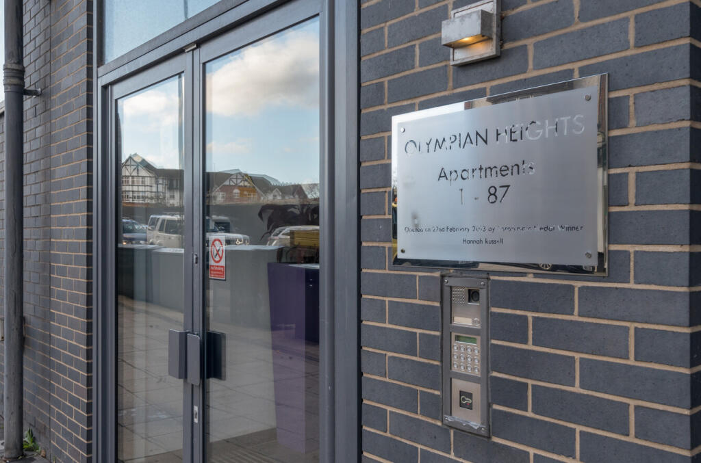 1388734-1-693979c...