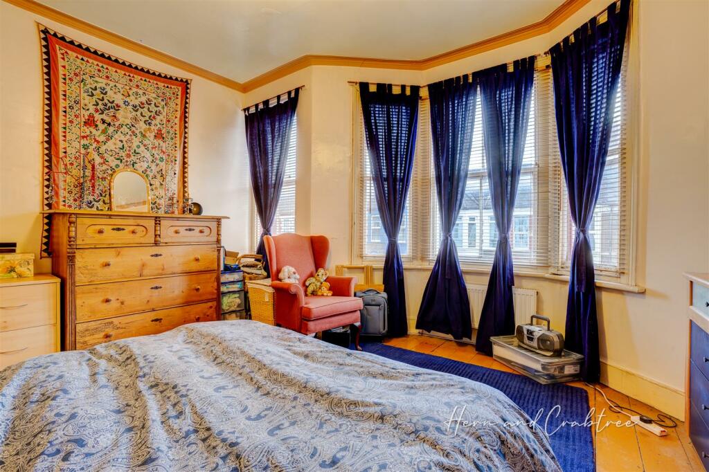 Dogfield Street, Cathays, HernCrabtree (9).jpg