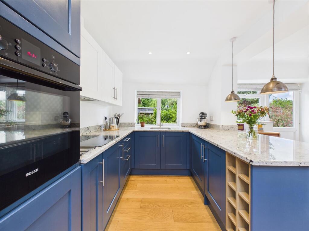 High Specification Fitted Kitchen
