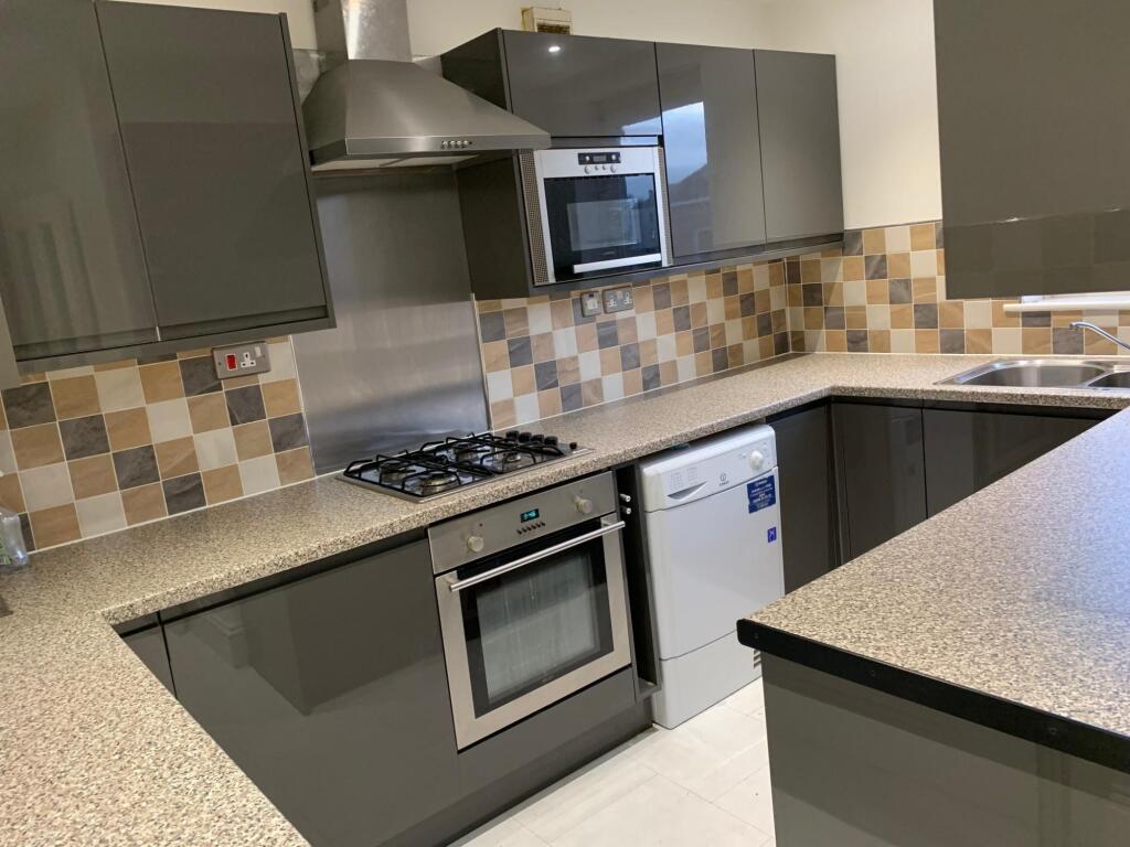 4994-20201214113316-kitchen-4