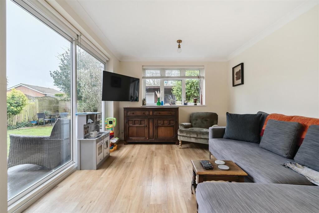 Annex Kitchen / Living room