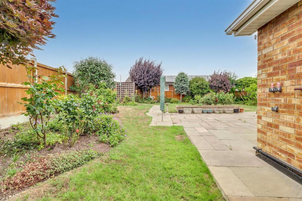 9 TOPPESFIELD AVENUE-21.jpg