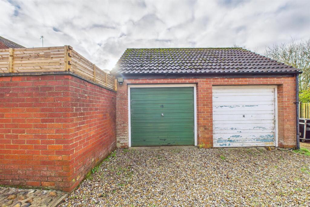 Garage.jpg