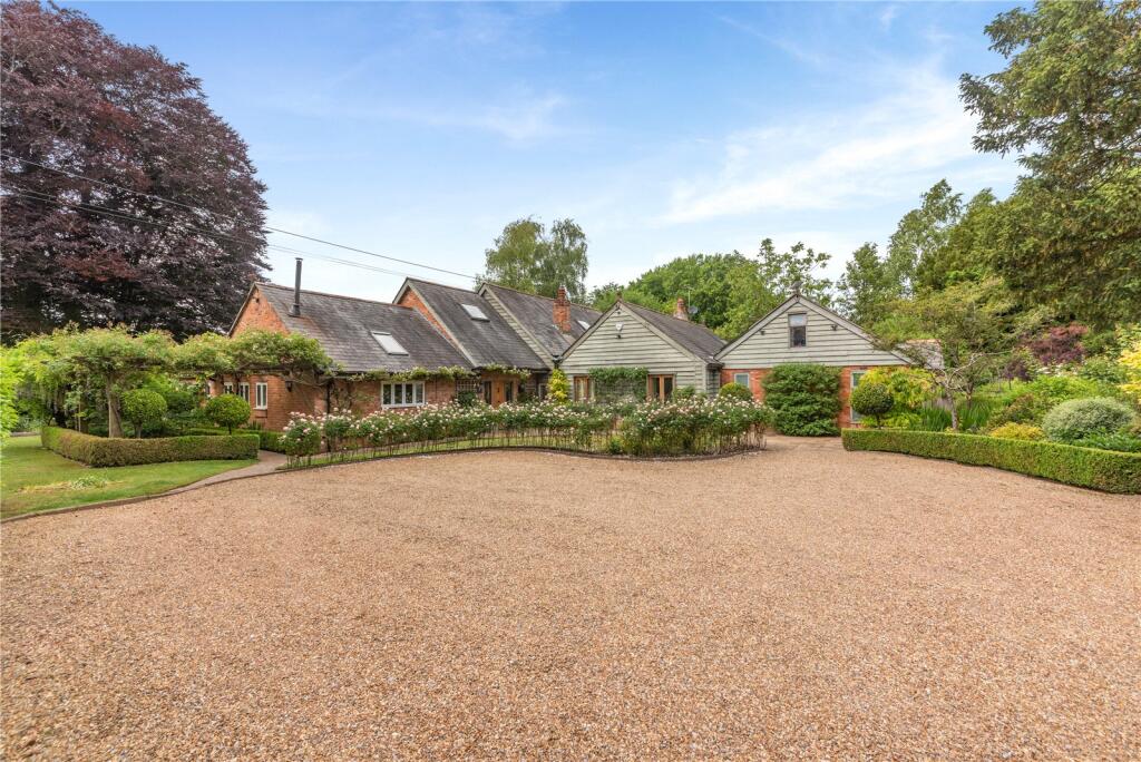 Parking/Driveway