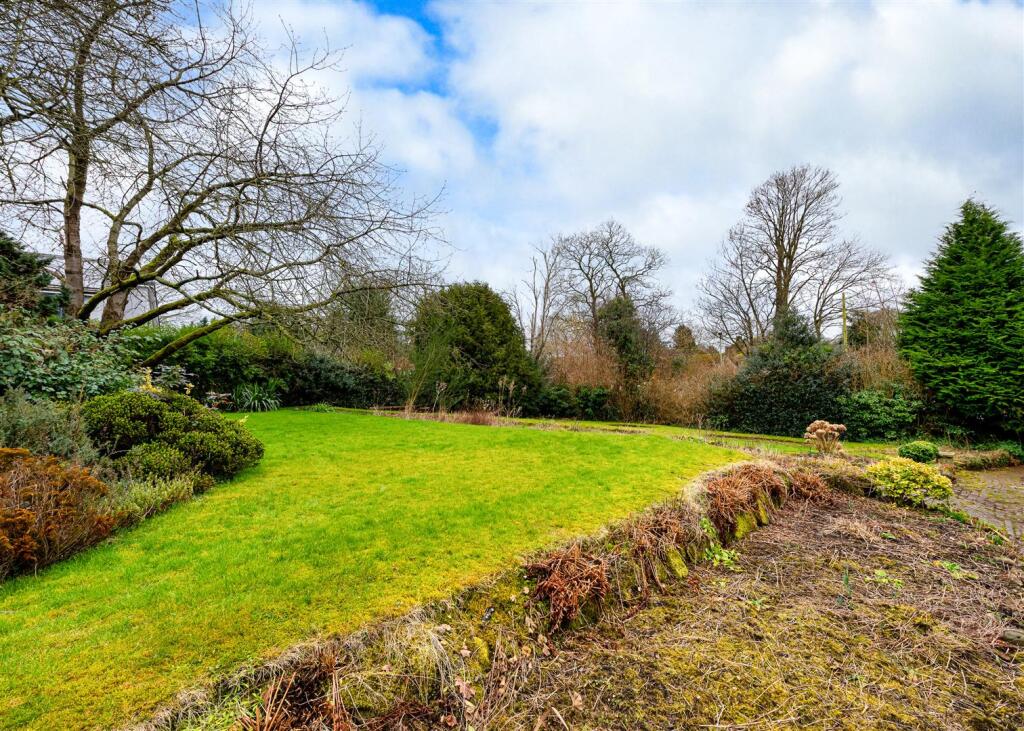 Bridge Cottage-garden3.jpg