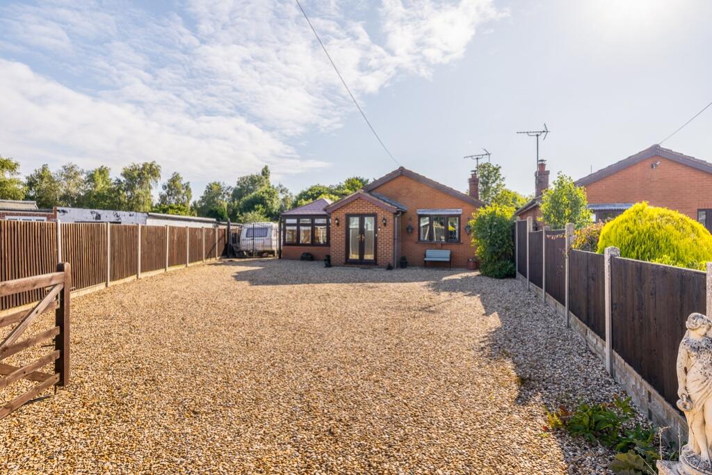 16 Clough Road (Holbeach)-6