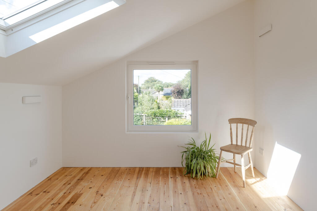 236574 - 20241003-THE-WORKS_HYTHE_TMH-37_HI_RES...