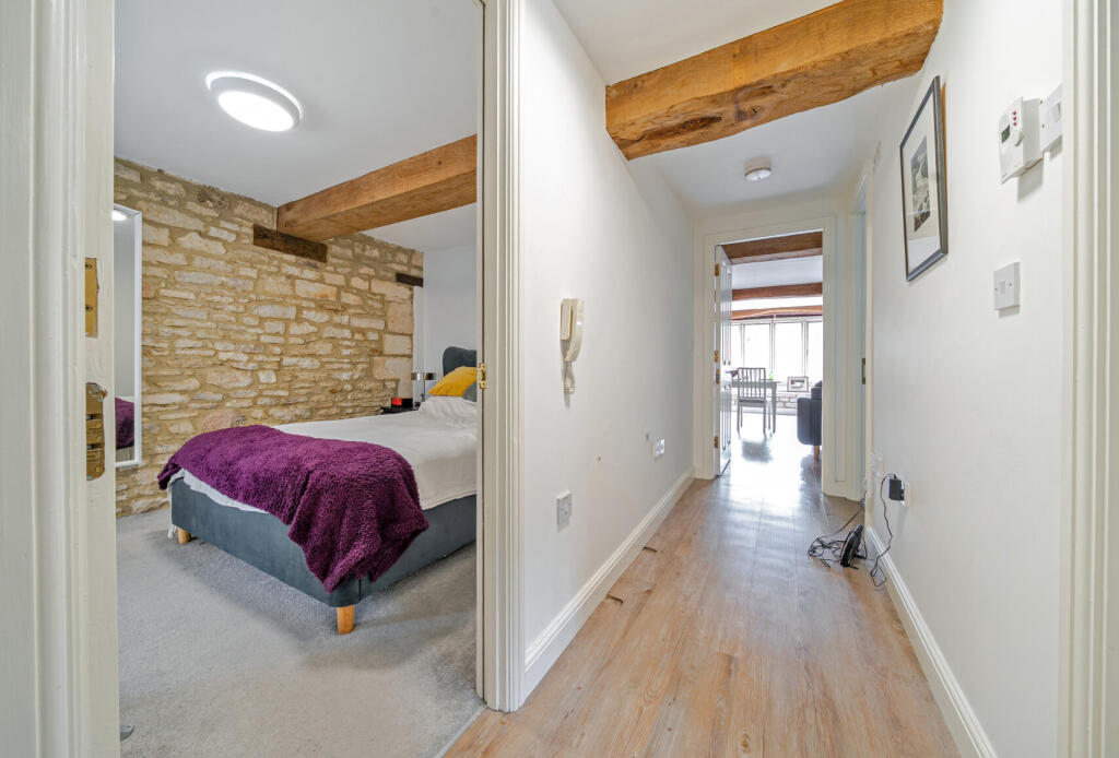 1327771-15-6880b4...