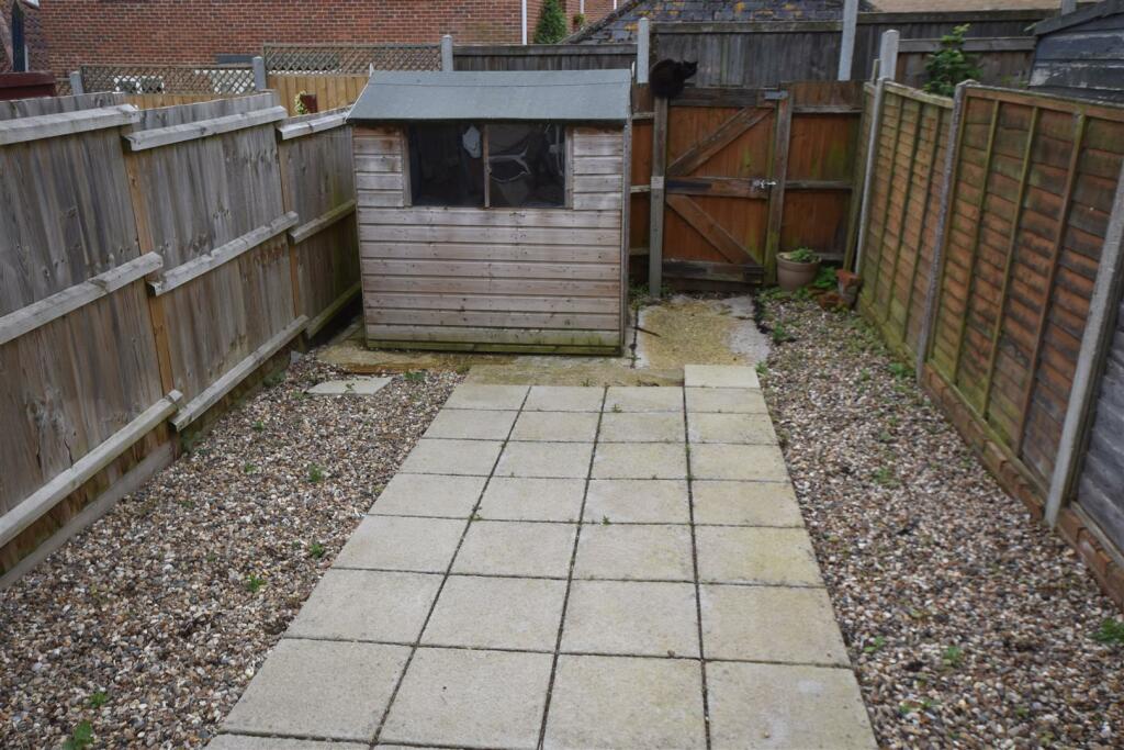 rear garden.JPG