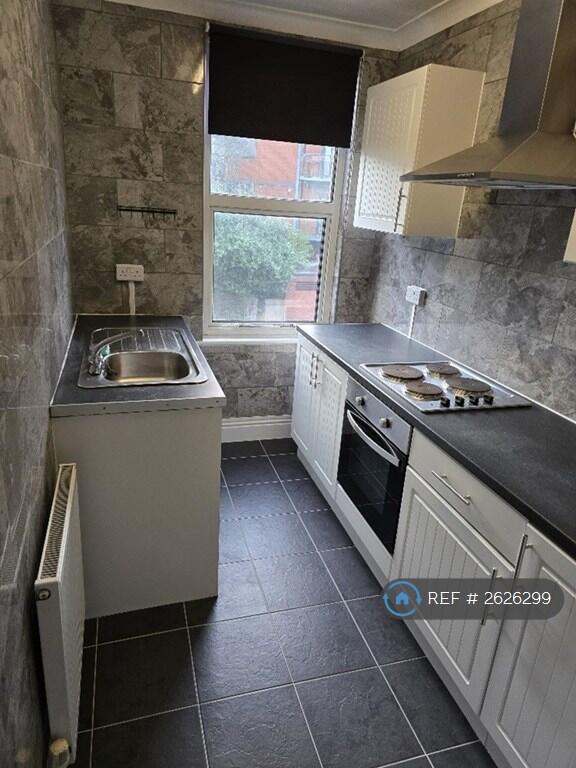 Flat 5 - Kitchen
