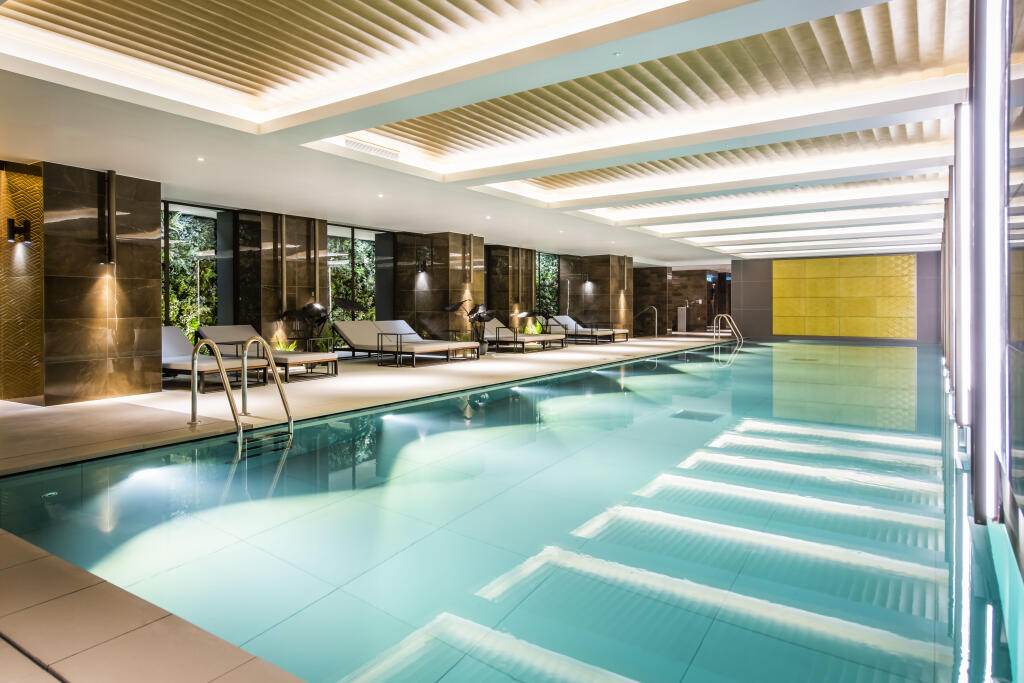 43 Garrett Mansions, London, W2