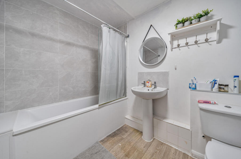 1344959-12-68adb4...