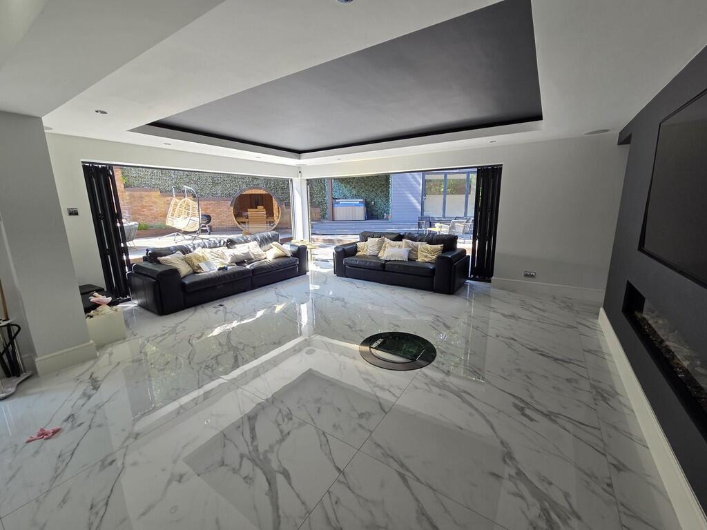 Living area - win...
