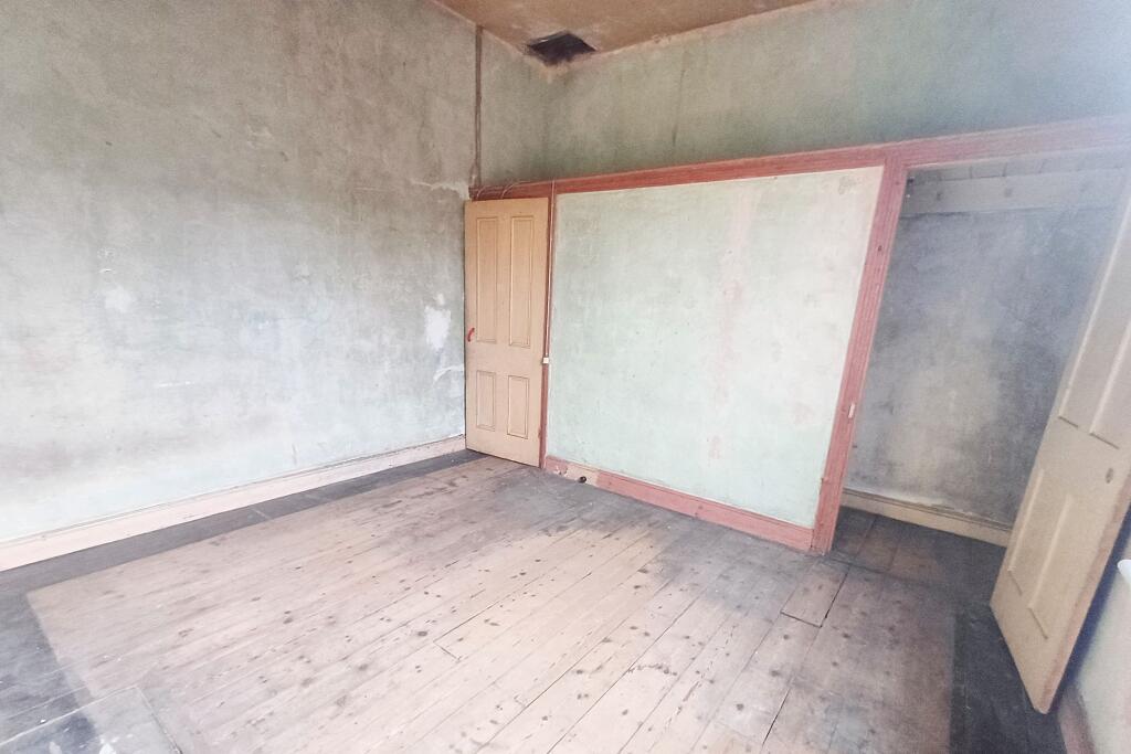 5 Elm Grove, Sale, M33 7JZ
