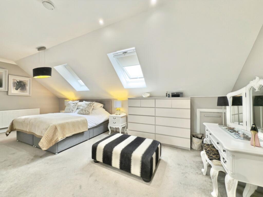 pbox-bedroom-330911.jpg