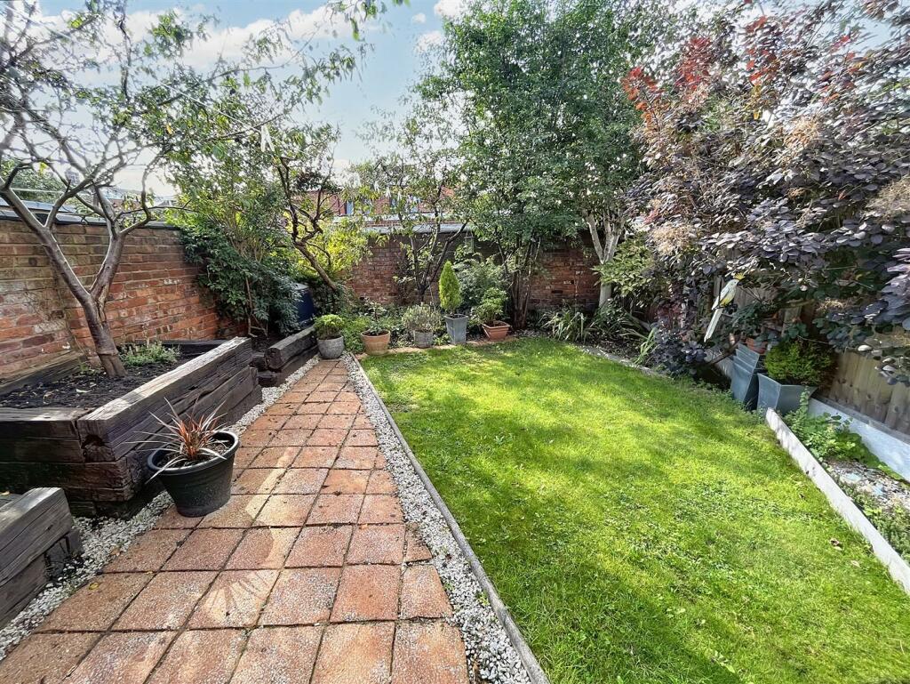 Gardens Aspect 3.jpg