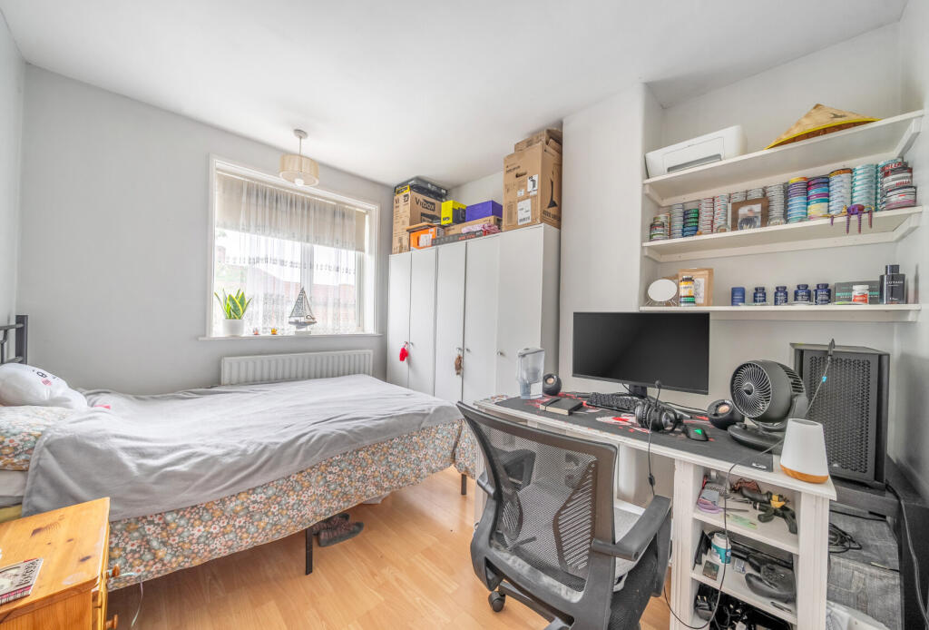 1356266-4-68cac2d...