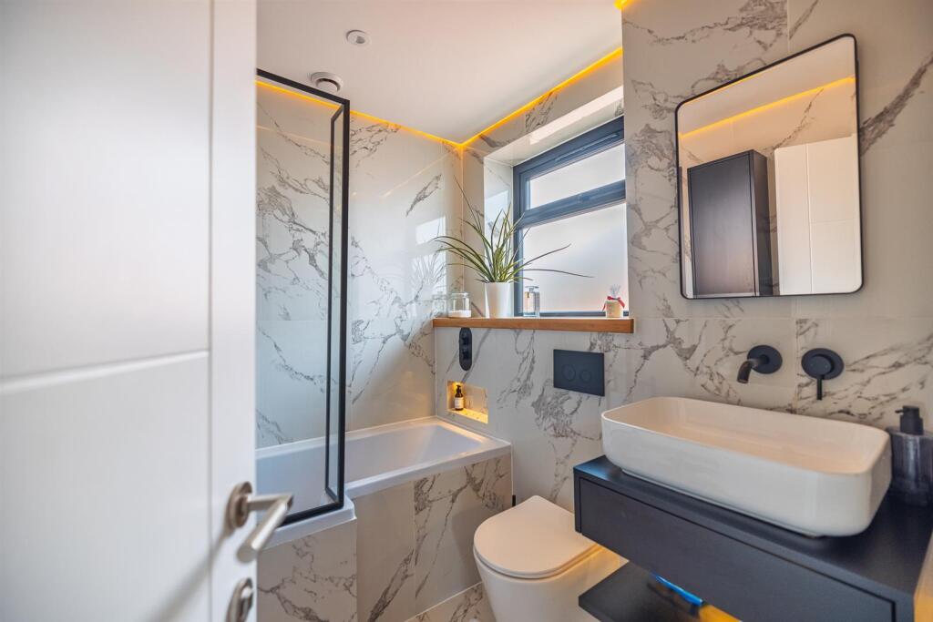 126 Brom Village Rd-63.jpg