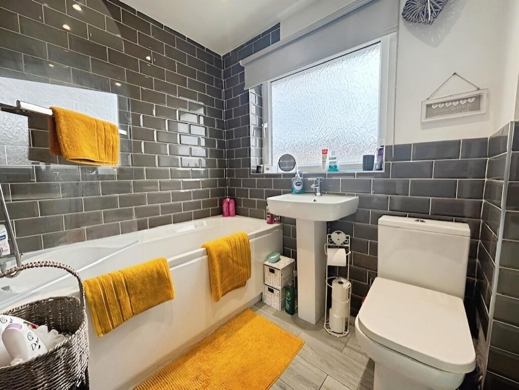 e5645927-ann 2010.jpeg