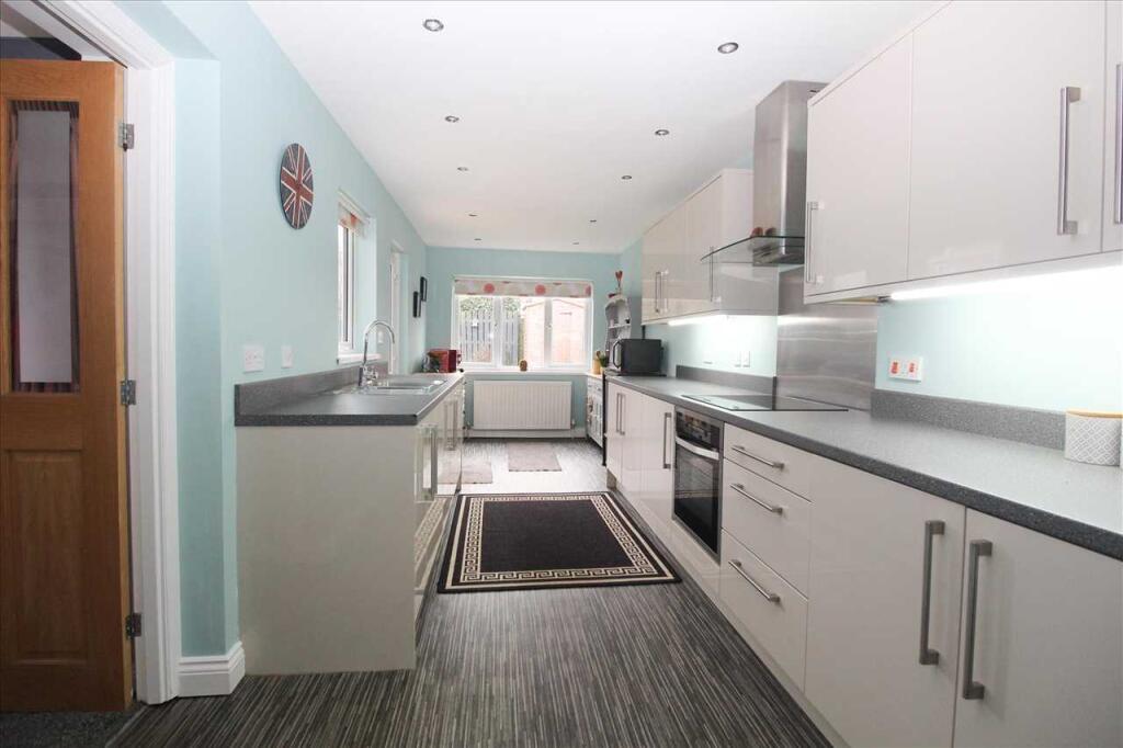 Kitchen /