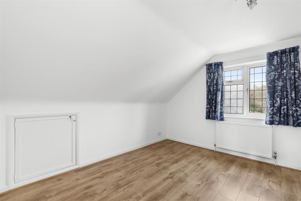 81 Sheepcote Dell Rd, HP15 6TL-1.jpg