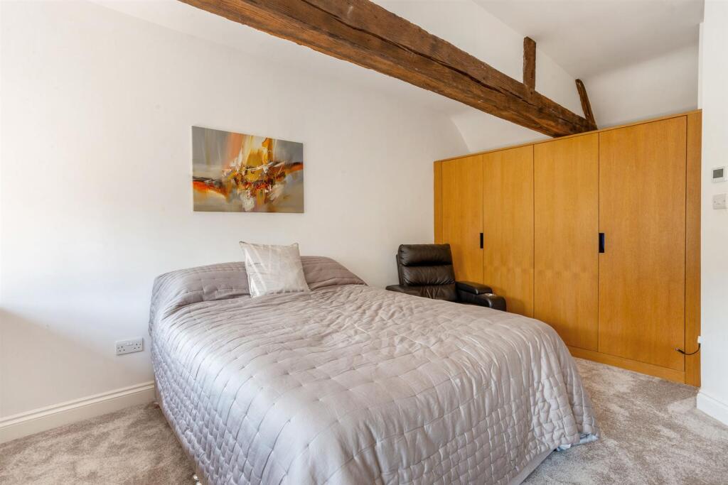 76950_3 The Courtyard Moor Park (23)_low.jpg